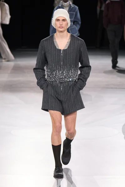 Look 53